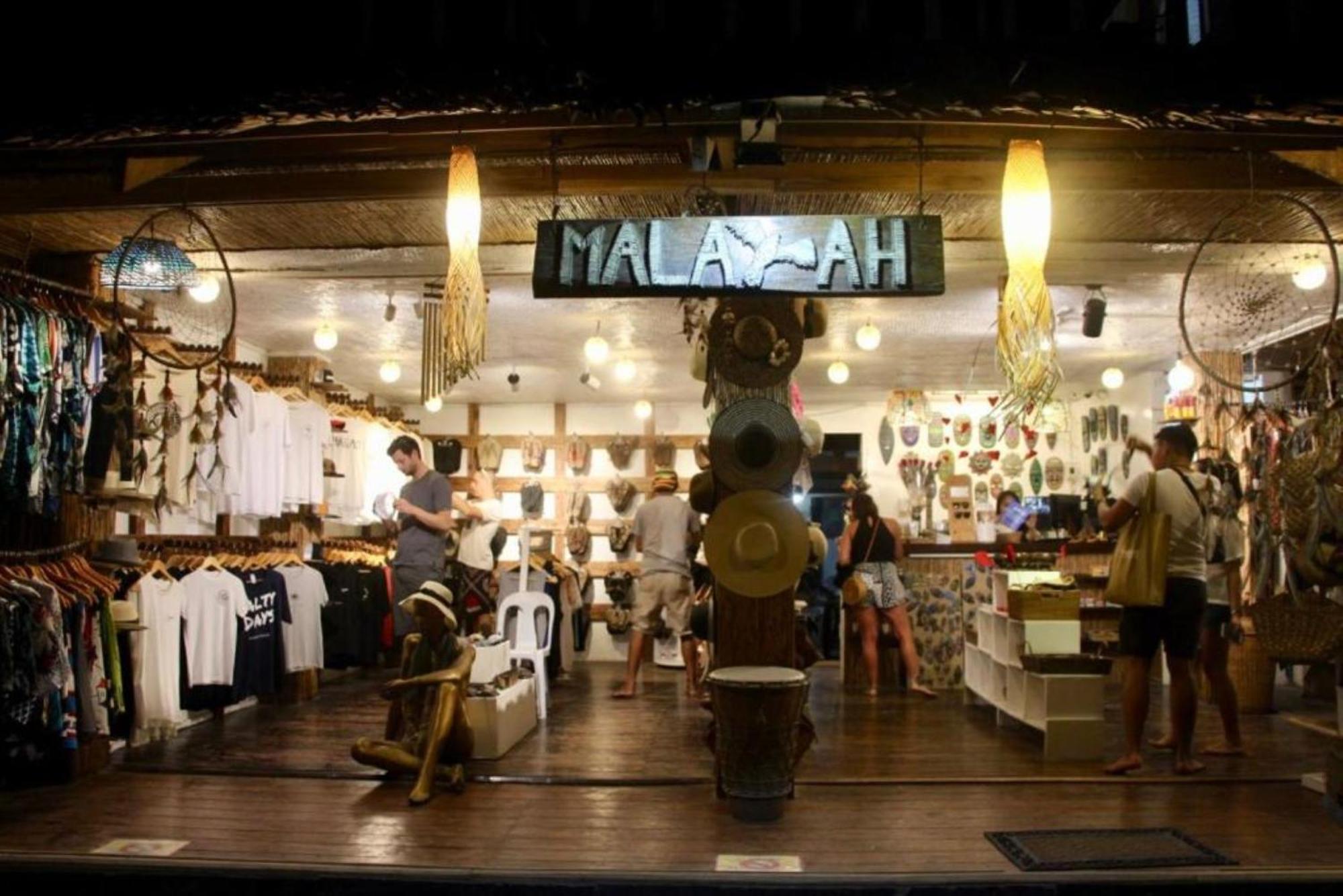 Malayah Hostel 卢纳将军城 外观 照片